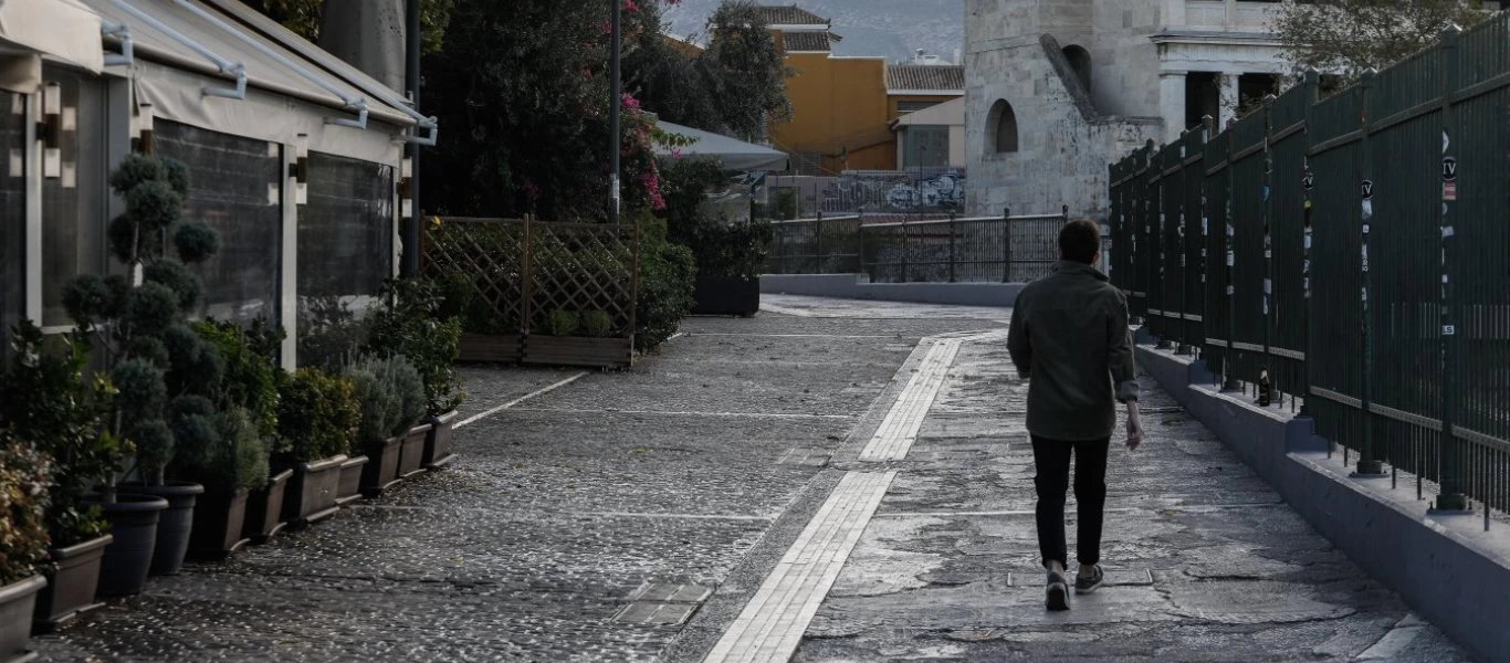 Επιμονή για παράταση του lockdown: «Κλειδώνει» η χώρα με αφορμή την κακοκαιρία - Σωρεία λαθών με τα εμβόλια